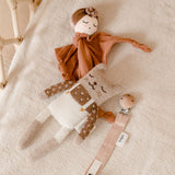 Doudou chaton - Salopette écrue | MAIN SAUVAGE